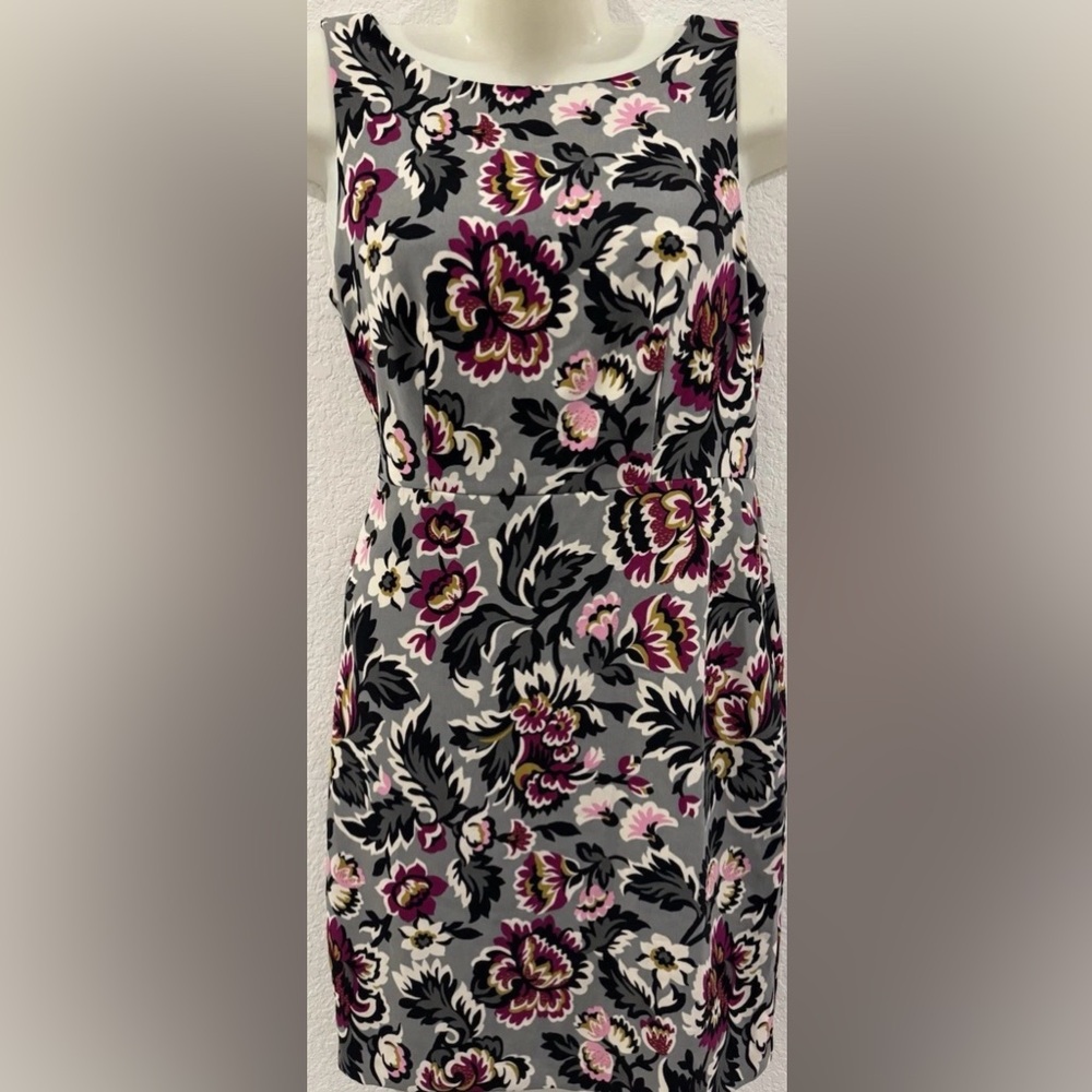 Ann Taylor Gray Floral Sheath Dress with Pink and Black Accents